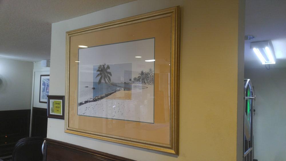 Belmont Inn & Suites Florida City Exterior photo