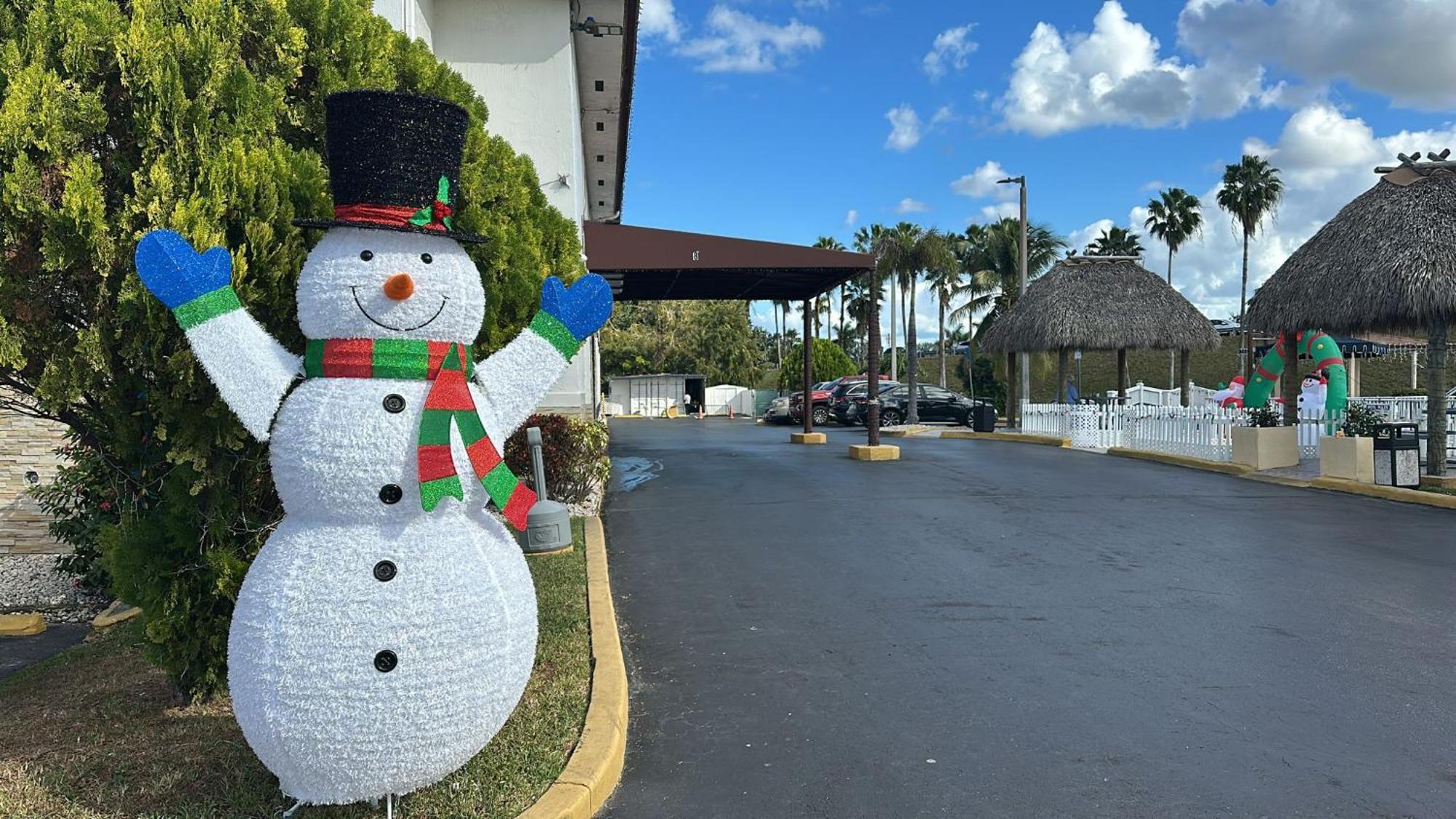 Belmont Inn & Suites Florida City Exterior photo