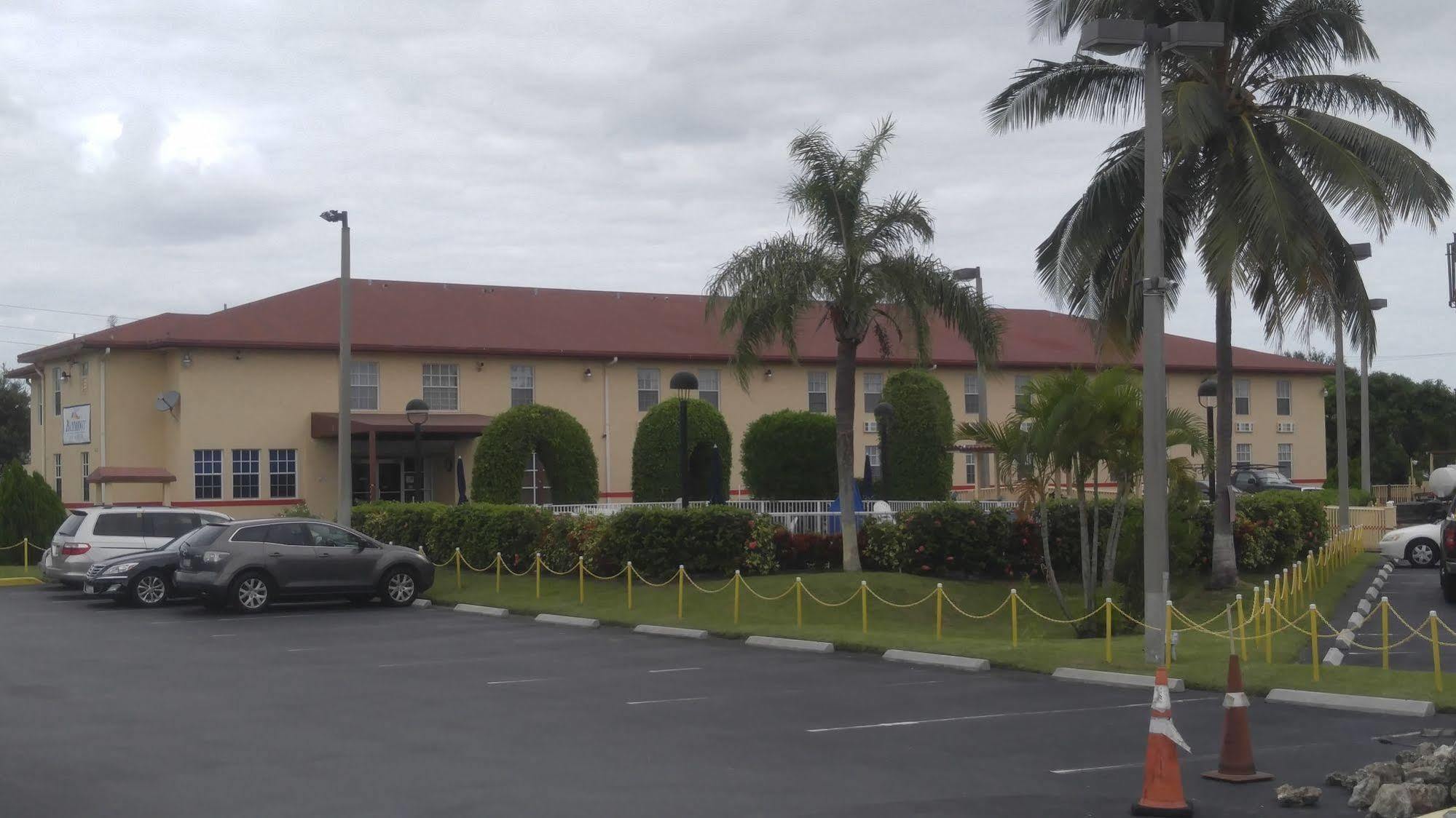 Belmont Inn & Suites Florida City Exterior photo