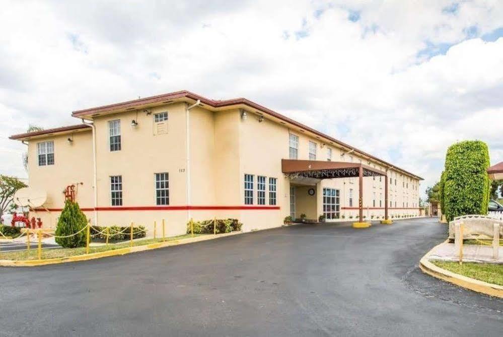 Belmont Inn & Suites Florida City Exterior photo